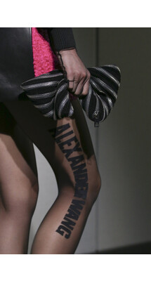Details Alexander Wang Fall 2018 Ready-to-Wear Детали коллекции Александр Ванг осень зима 2018 неделя моды в Нью Йорке Mainstyles